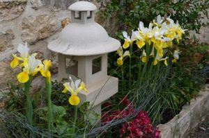 Casa rural con jardín