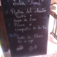 De estantería a cocinita de juguete