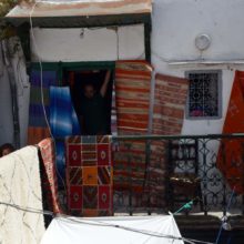 Comprando artesanía marroquí en Tetuán