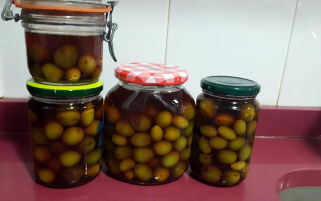 Receta tradicional de aceitunas en aliño