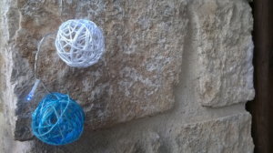 guirnaldas de luces con lana