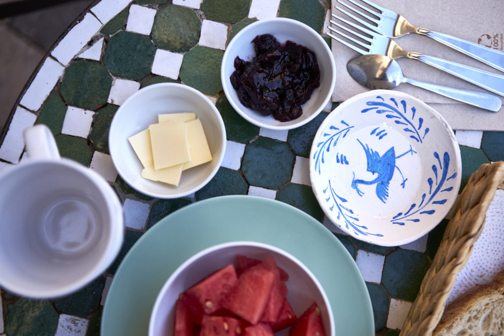 Desayuno en el jardin