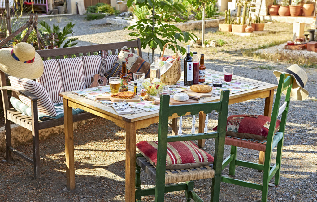 Picnic campestre con productos kilómetro cero