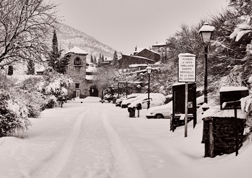 Patones, un pueblo nevado